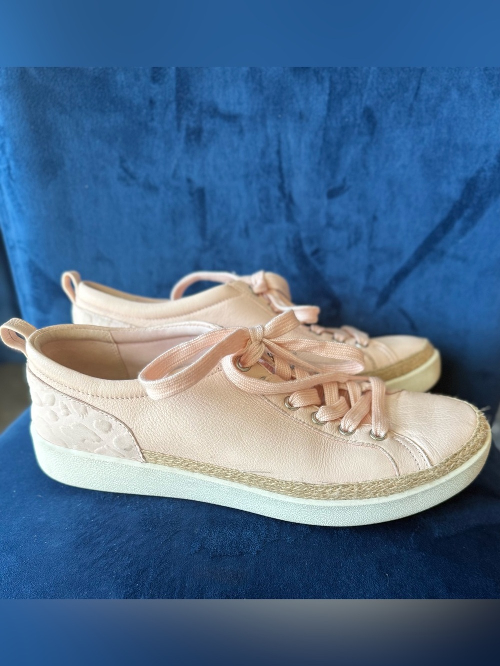 Vionic Blush Pink Leather Ribbon Lace-Up Platform Sneakers